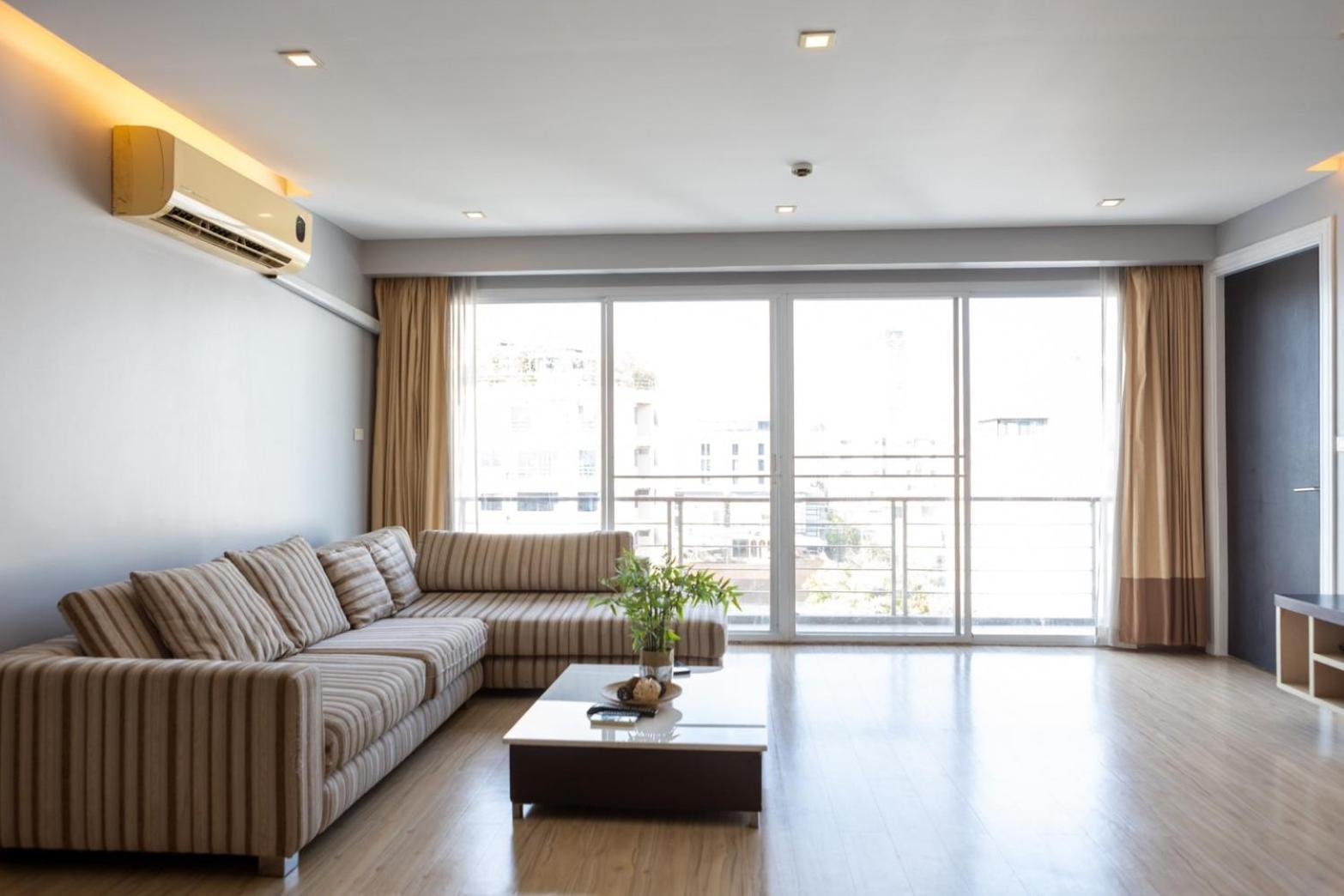 P Villa Lamoon Thonglor Bangkok Exterior photo
