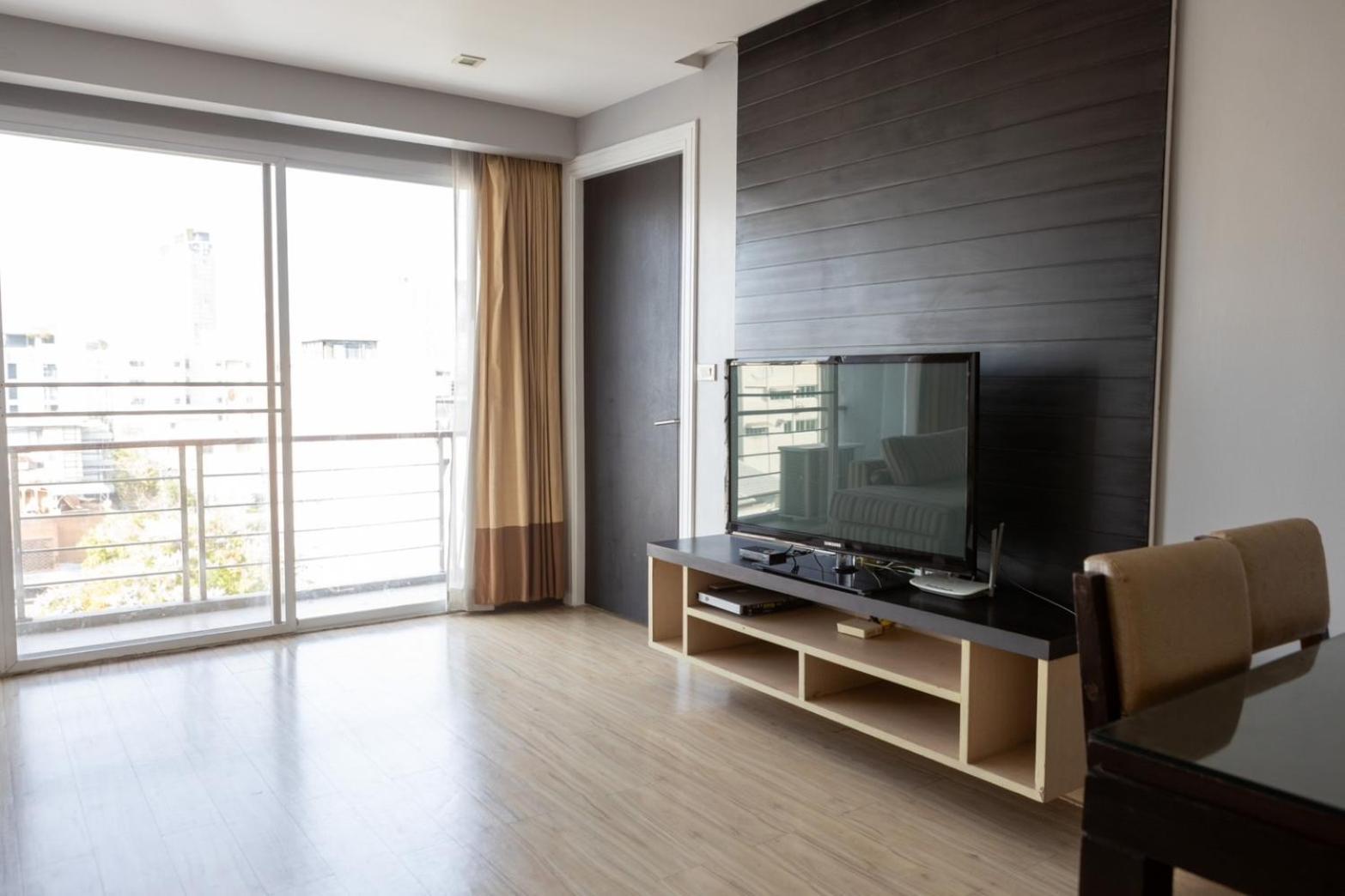 P Villa Lamoon Thonglor Bangkok Exterior photo