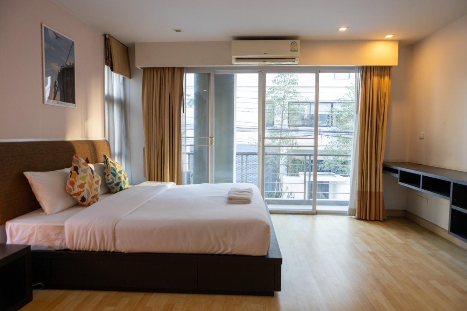 P Villa Lamoon Thonglor Bangkok Exterior photo