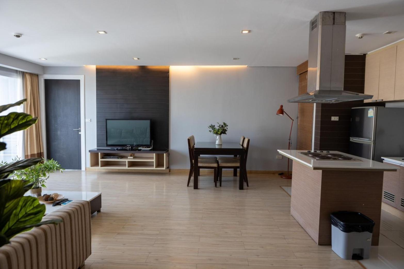 P Villa Lamoon Thonglor Bangkok Exterior photo