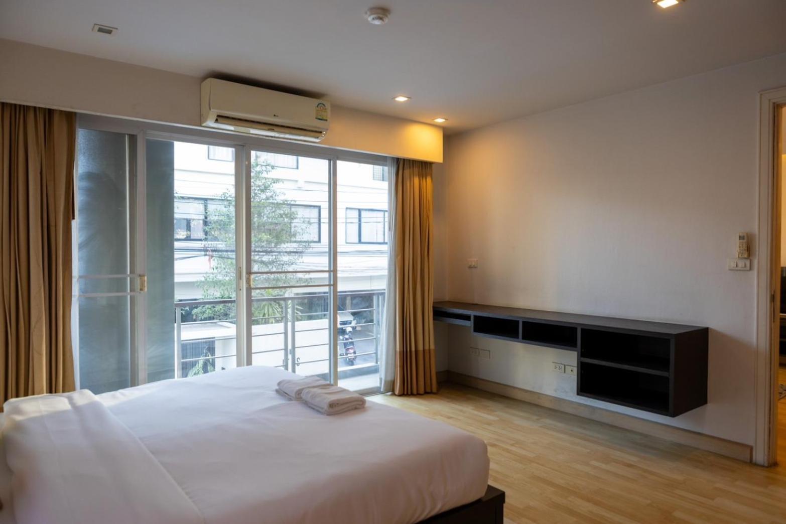 P Villa Lamoon Thonglor Bangkok Exterior photo