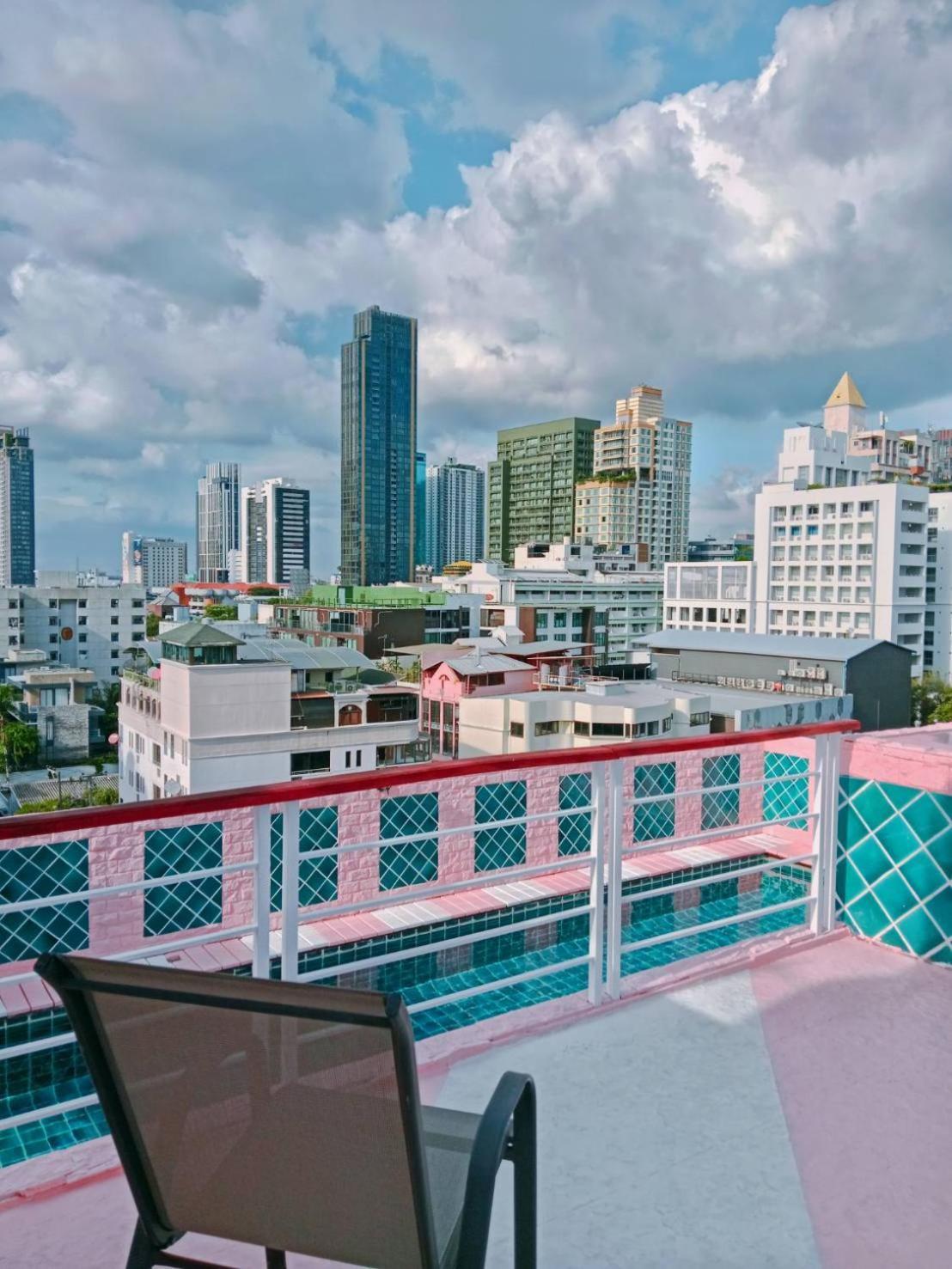 P Villa Lamoon Thonglor Bangkok Exterior photo