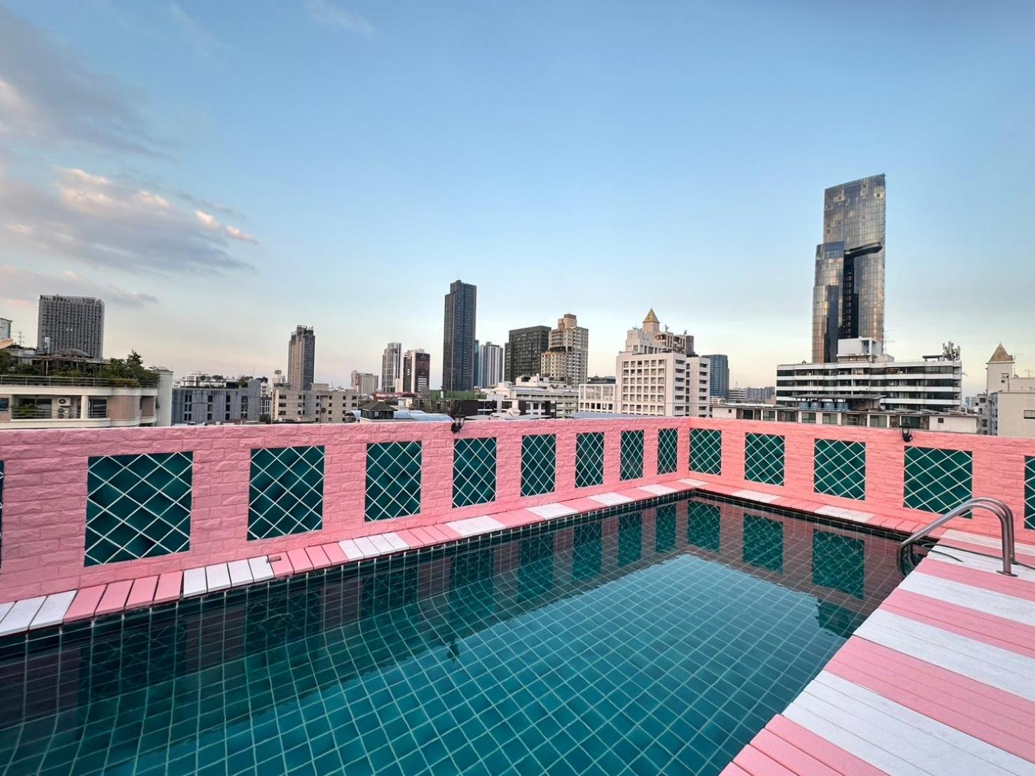 P Villa Lamoon Thonglor Bangkok Exterior photo